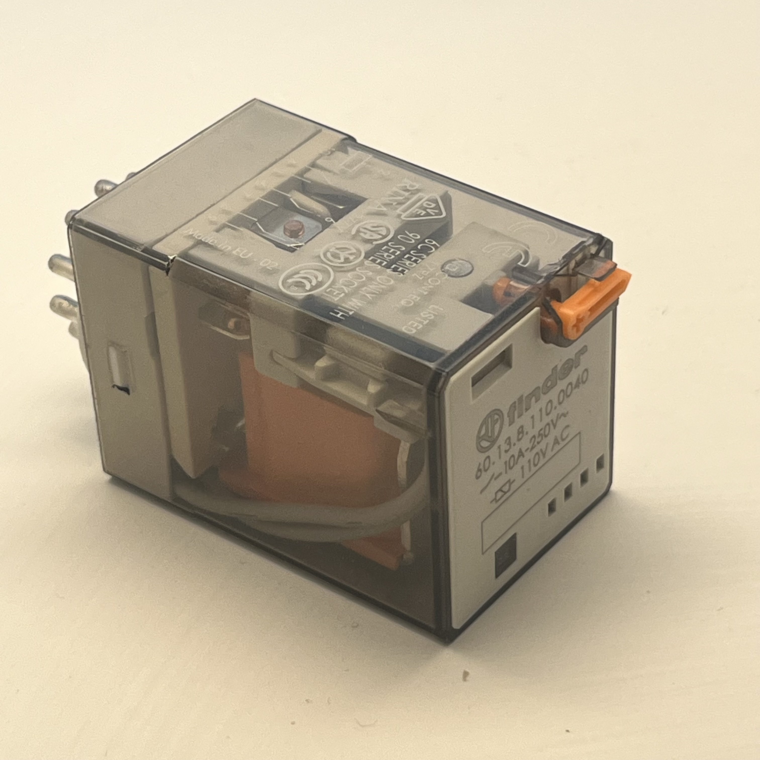 رله فیندر چینی 110 ولت 10 آمپر 11 پایه | Finder 60.13.8.110