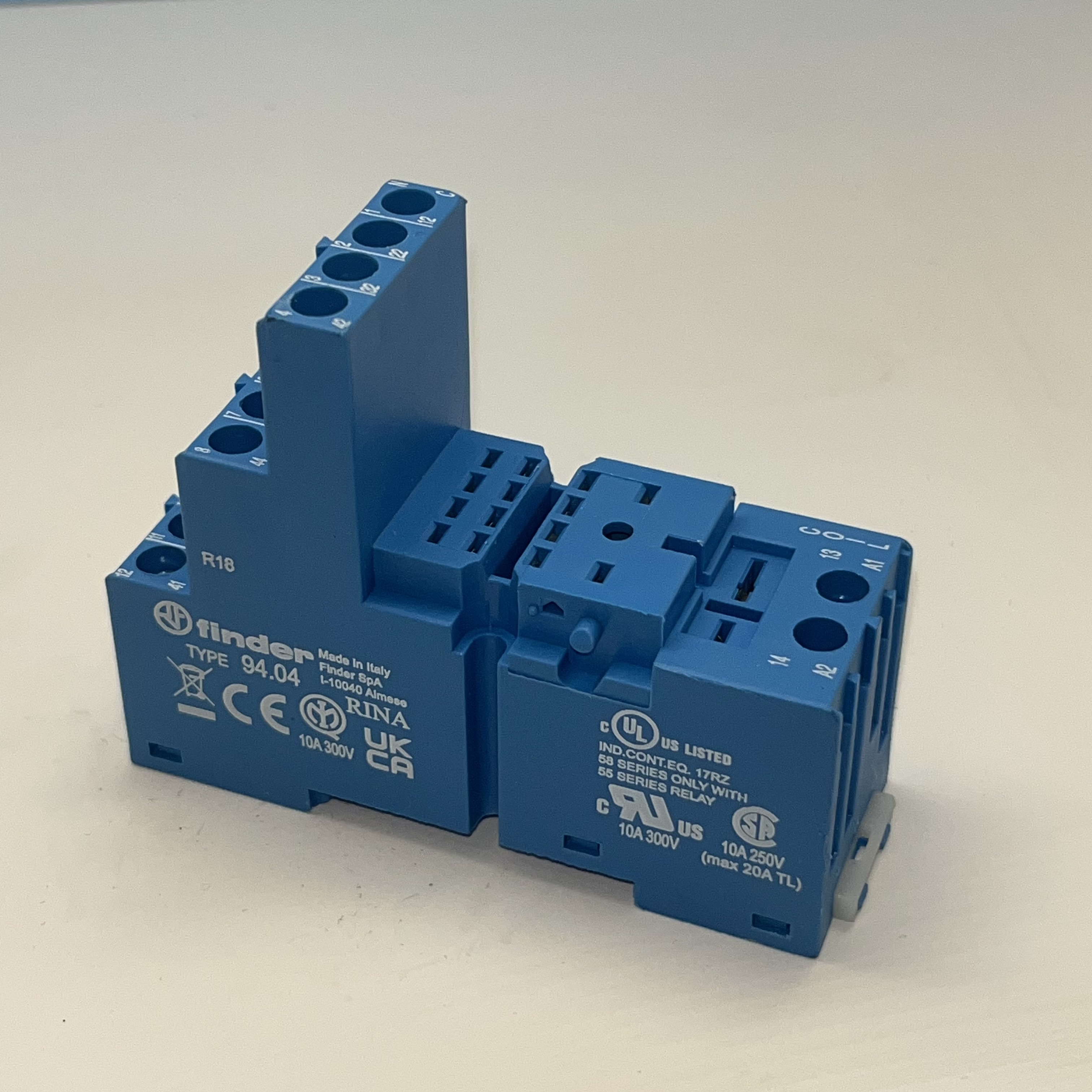 سوکت فیندر 14 پایه Finder 94.04 | سوکت رله 14 پایه فیندر با قیمت و مشخصات