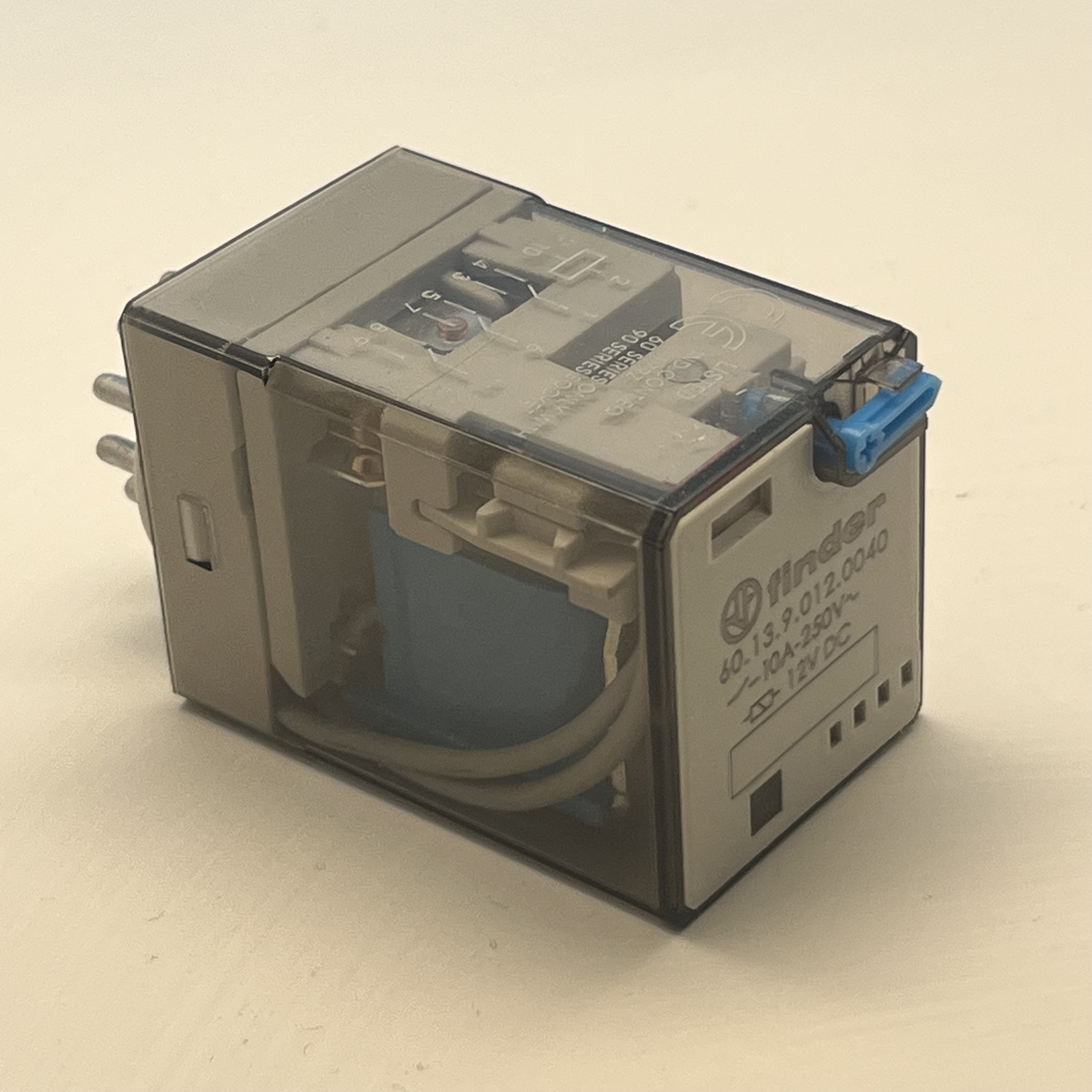 رله فیندر چینی 12 ولت 10 آمپر 11 پایه | Finder 60.13.9.012